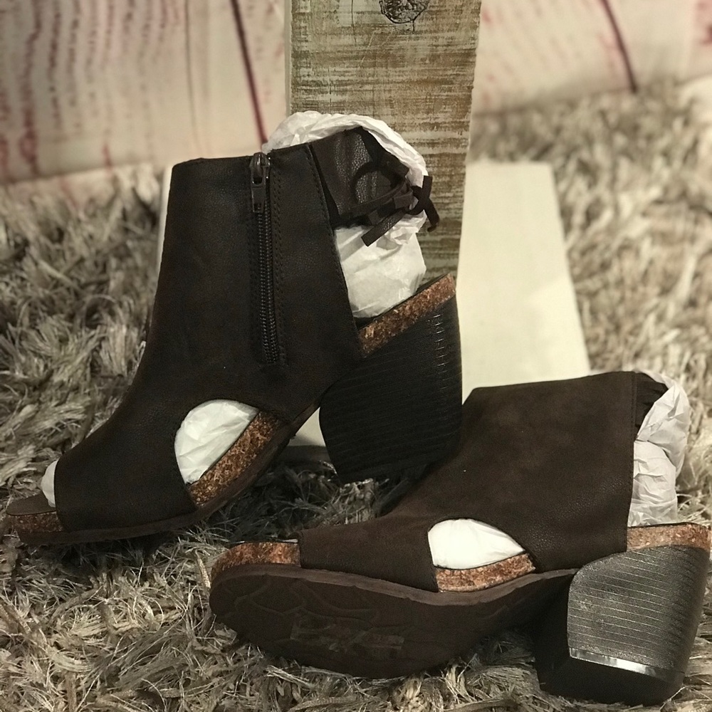 Pierre Dumas Booties